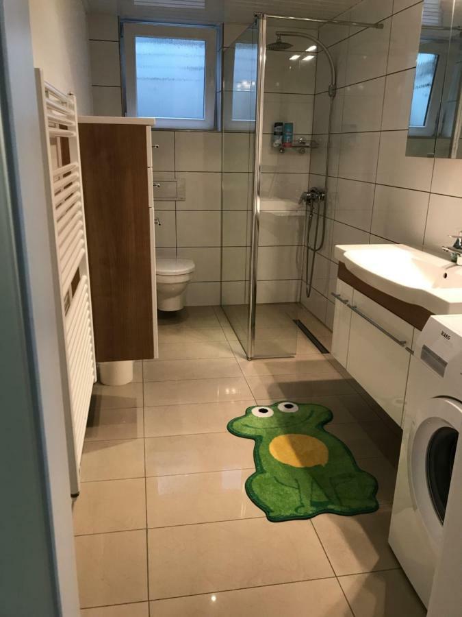 Apartment Ρόιτλινγκεν Εξωτερικό φωτογραφία
